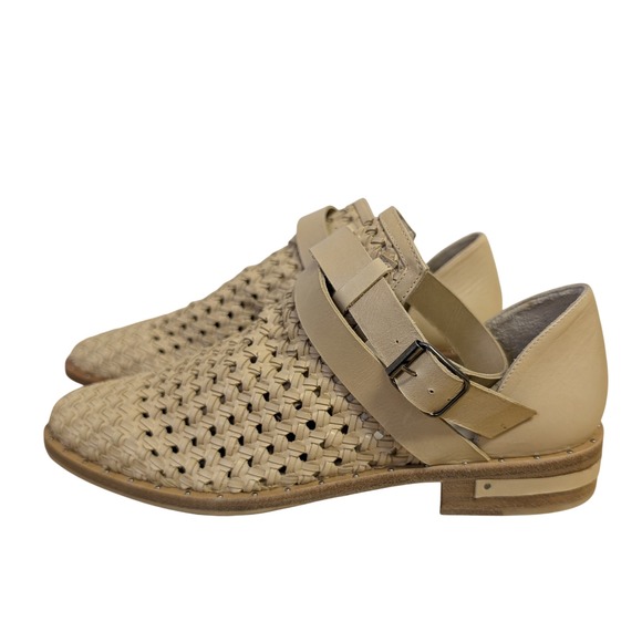 Freda Salvador Nude Spark Ankle‎ Strap Booties Woven Leather Boho Chic 7 NWOB - Picture 2 of 11